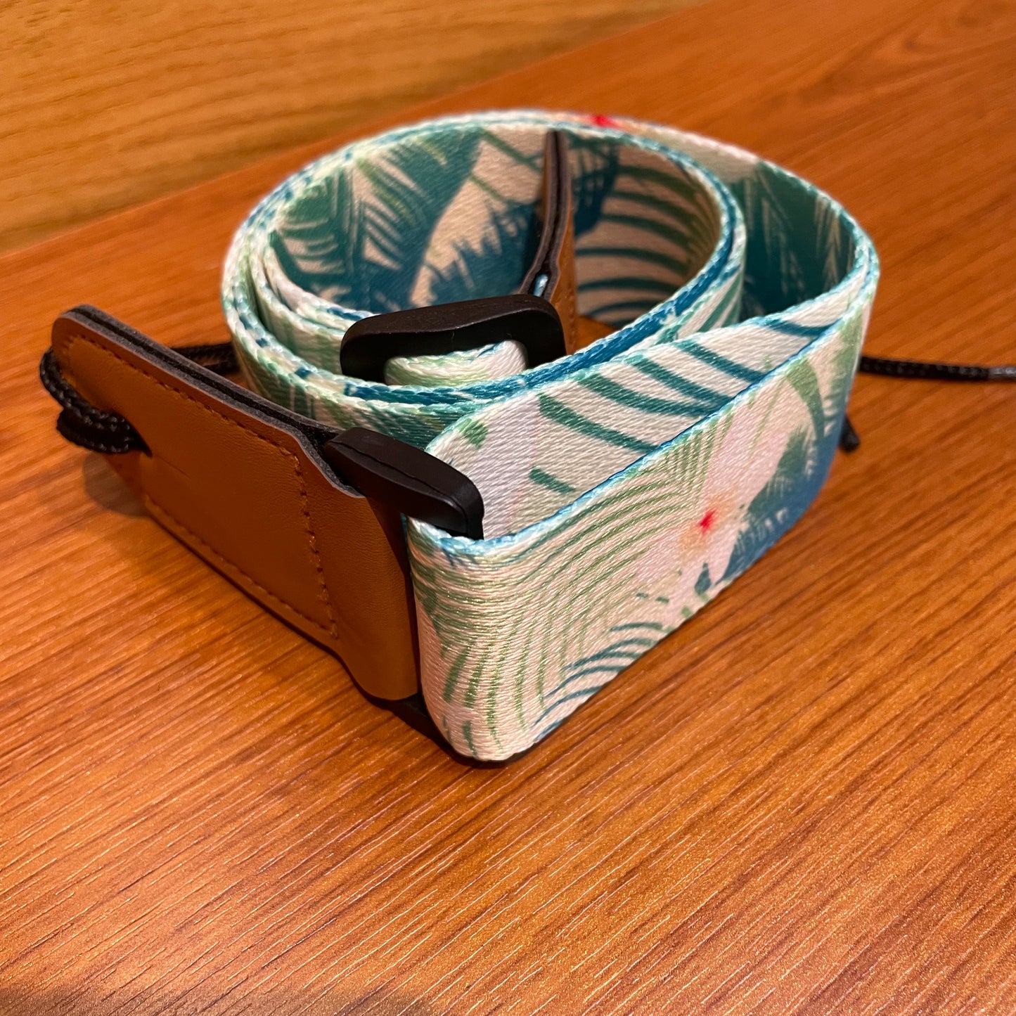 Kalena 2 pin ukulele strap Hawaii Plumeria Palm Edition