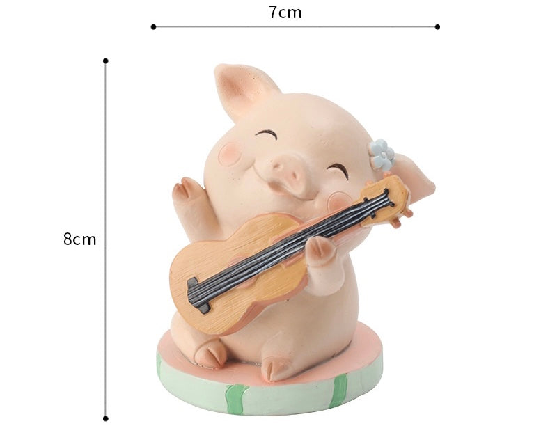 Happy Piggy Plays Ukulele
