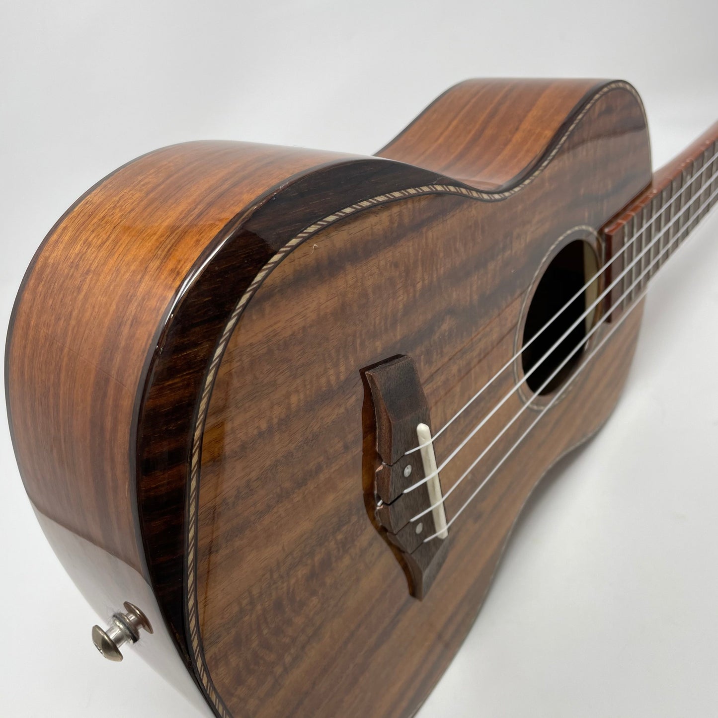Kalena SA-T01 All Solid Acacia tenor ukulele with armrest and maple binding Complete Set