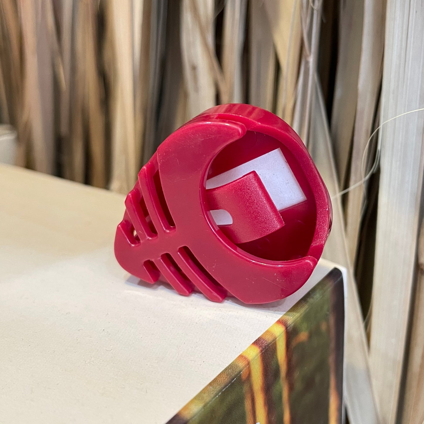 pick holder